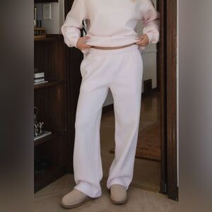 🆕🤍PALE PINK WIDE LEG FLEECE SWEATPANTS